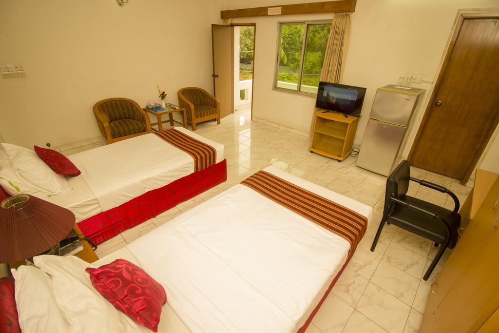 Laurel Hotels Ltd. Dhaka Zimmer foto