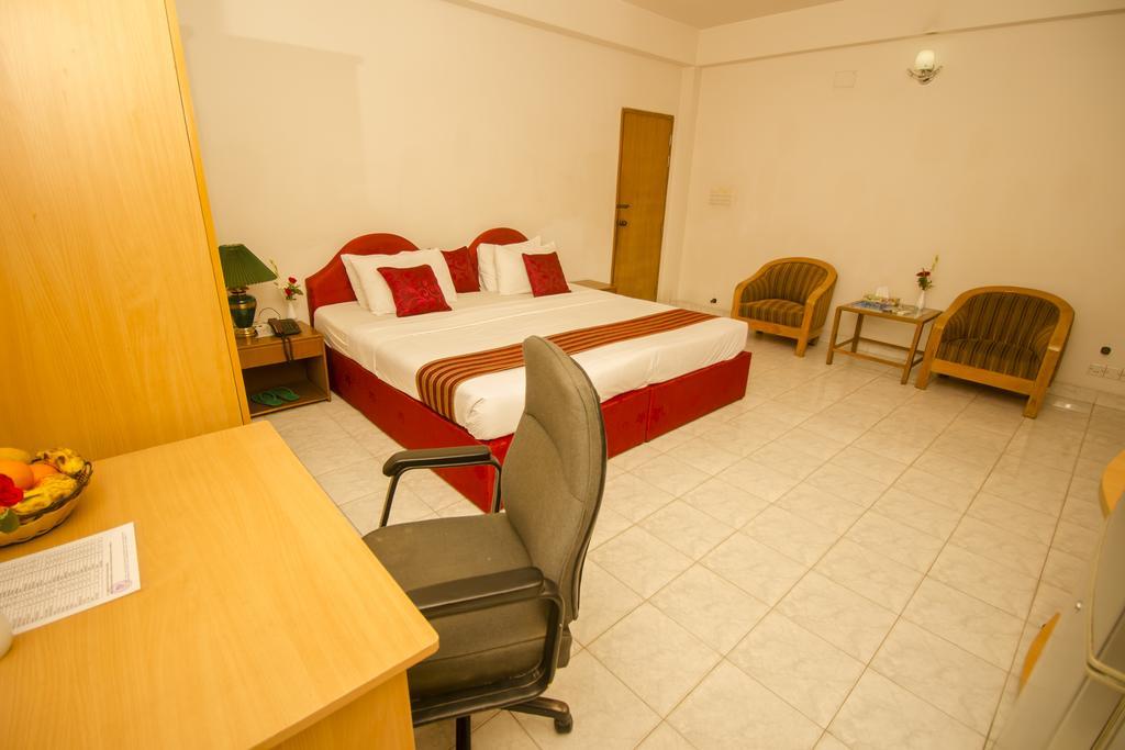 Laurel Hotels Ltd. Dhaka Zimmer foto