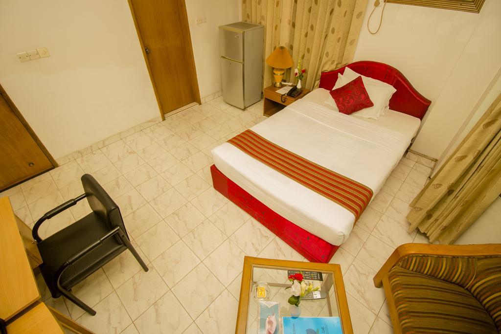 Laurel Hotels Ltd. Dhaka Zimmer foto